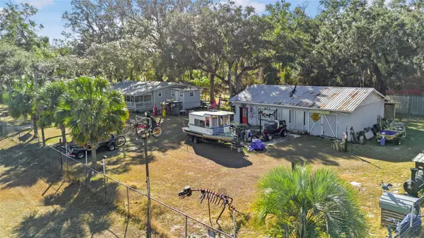 6175 NE 349 HWY, Old Town, FL 32680