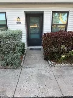 9218 MISSION OAKS BLVD #E,  Seminole,  FL 33776