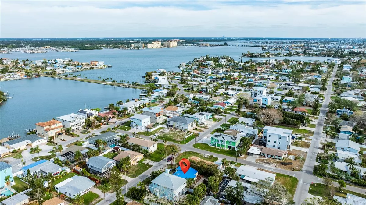 Redington Beach, FL 33708,16202 3RD ST E