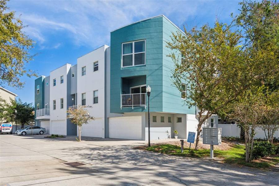 3405 W SWANN AVE #3, Tampa, FL 33609