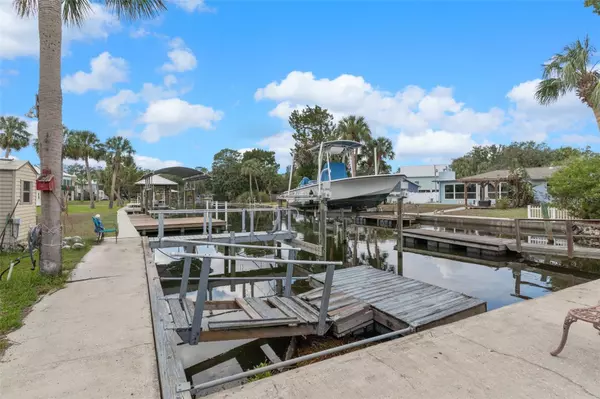 Crystal River, FL 34429,2542 N REGATTA PT