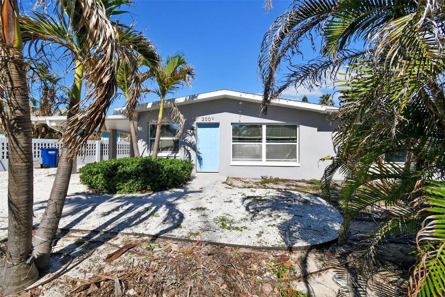 200 140TH AVE E, Madeira Beach, FL 33708