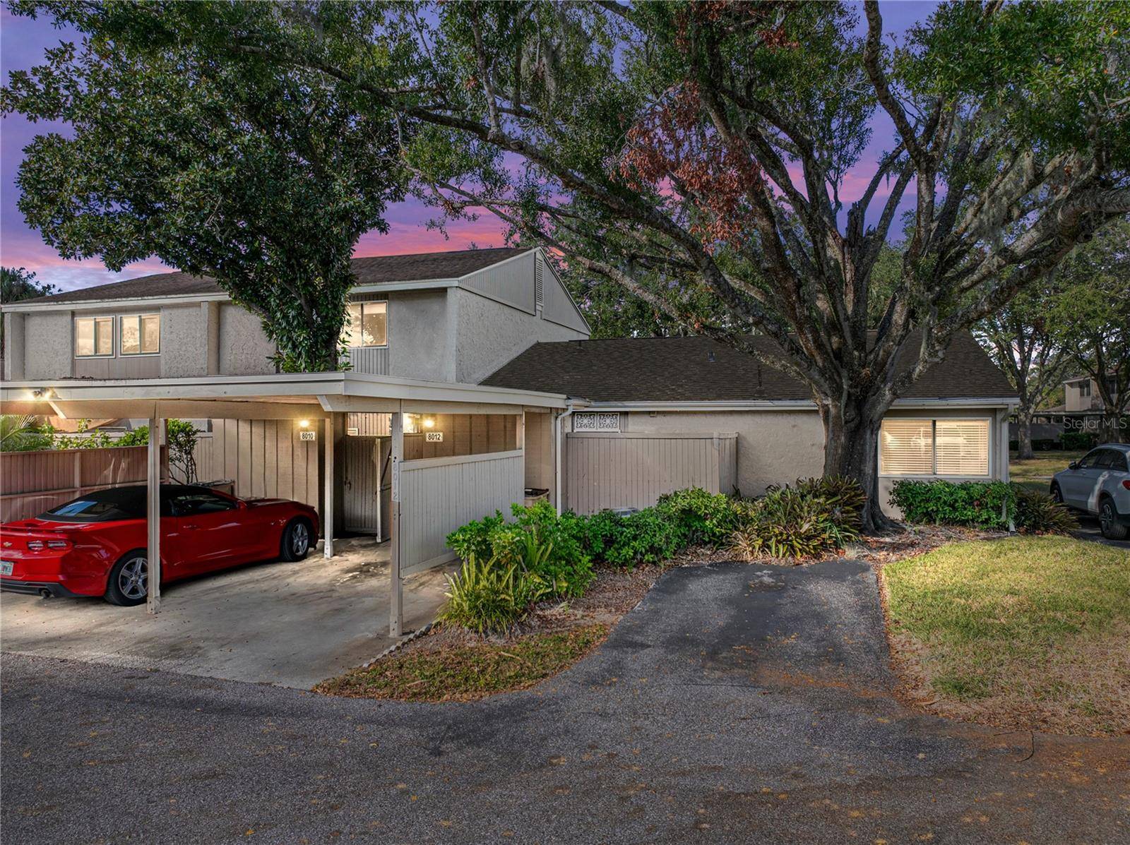 8012 GARDENIA DR #8012, Temple Terrace, FL 33637