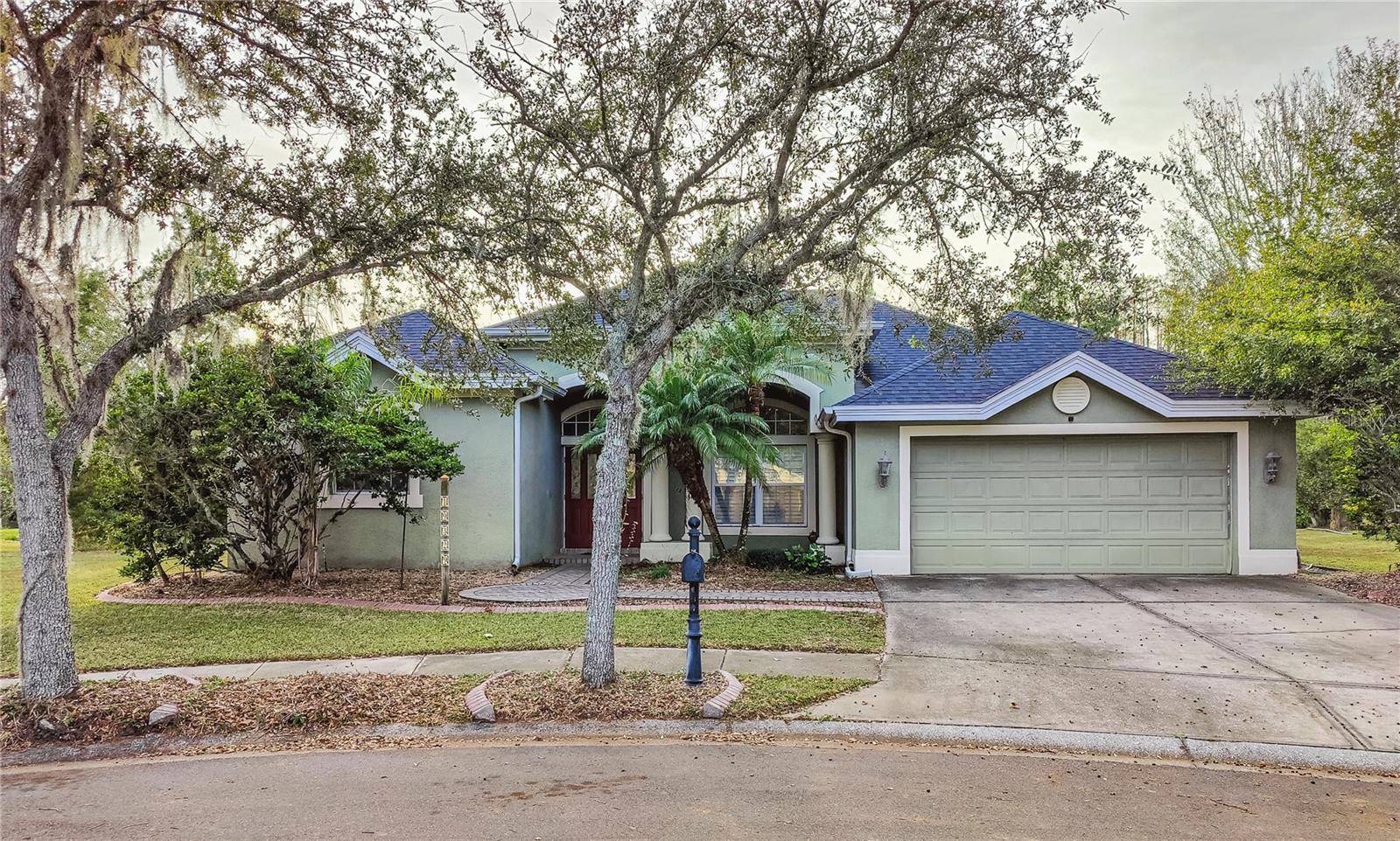 19329 AUTUMN WOODS AVE, Tampa, FL 33647