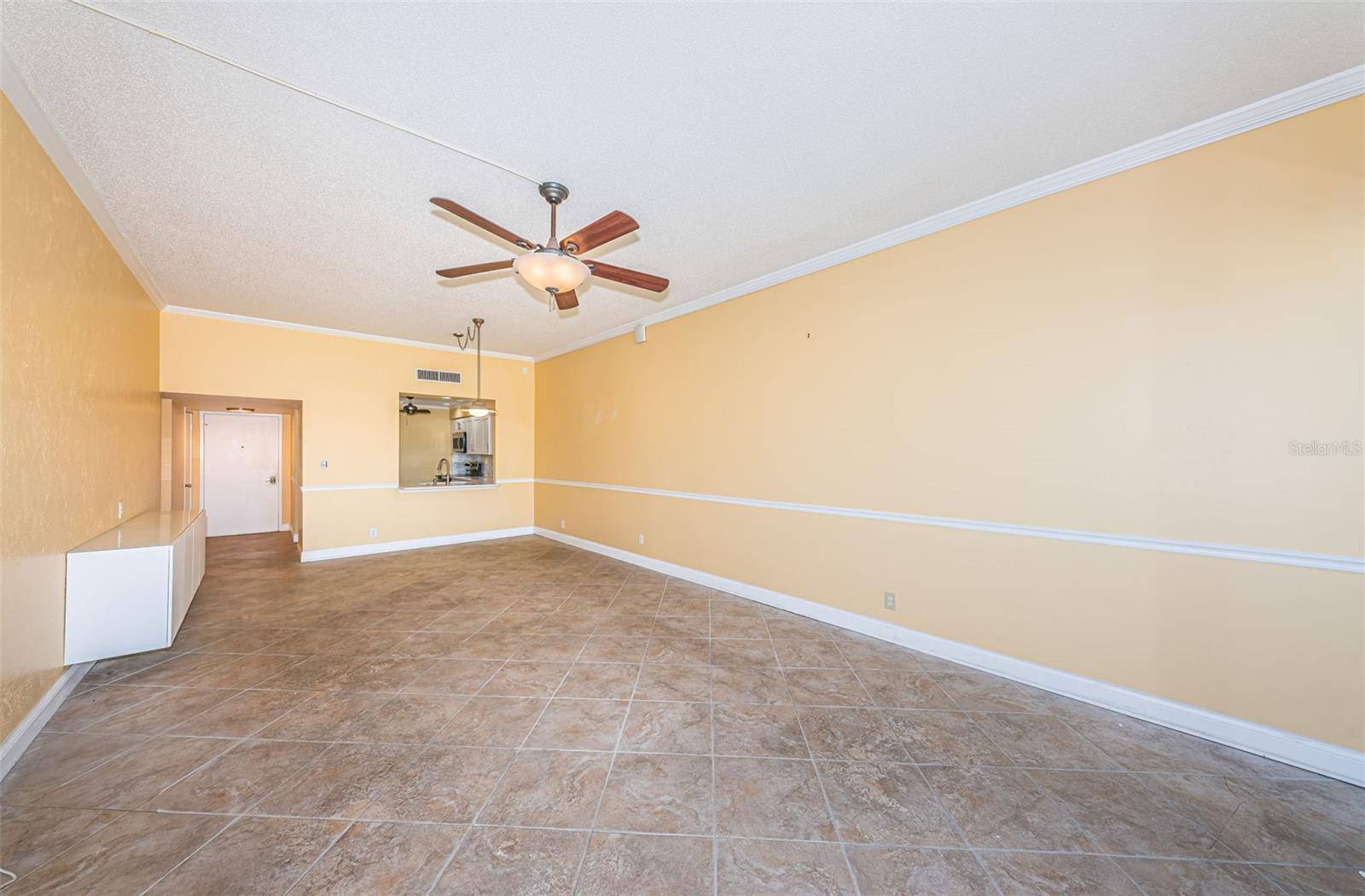 South Pasadena, FL 33707,7400 SUN ISLAND DR S #104