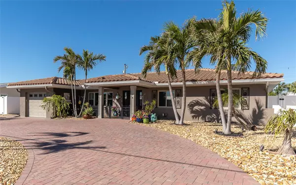 2260 E VINA DEL MAR BLVD, St Pete Beach, FL 33706