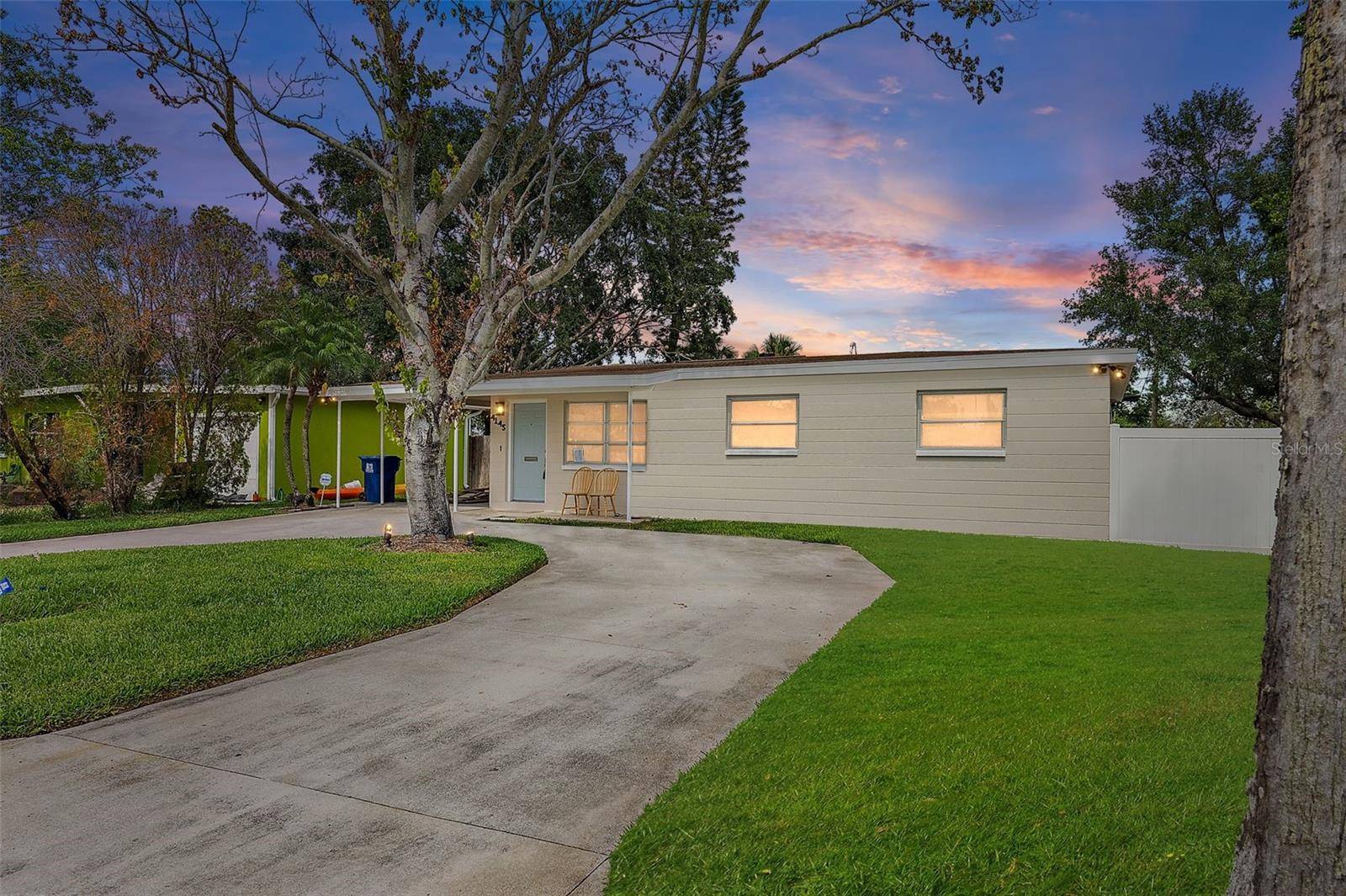 4145 HARRISBURG ST NE, St Petersburg, FL 33703