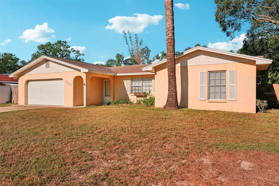 3044 GOLDEN RAIN DR, Sarasota, FL 34232