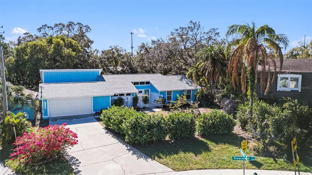 7108 RIVERWOOD BLVD, Tampa, FL 33615
