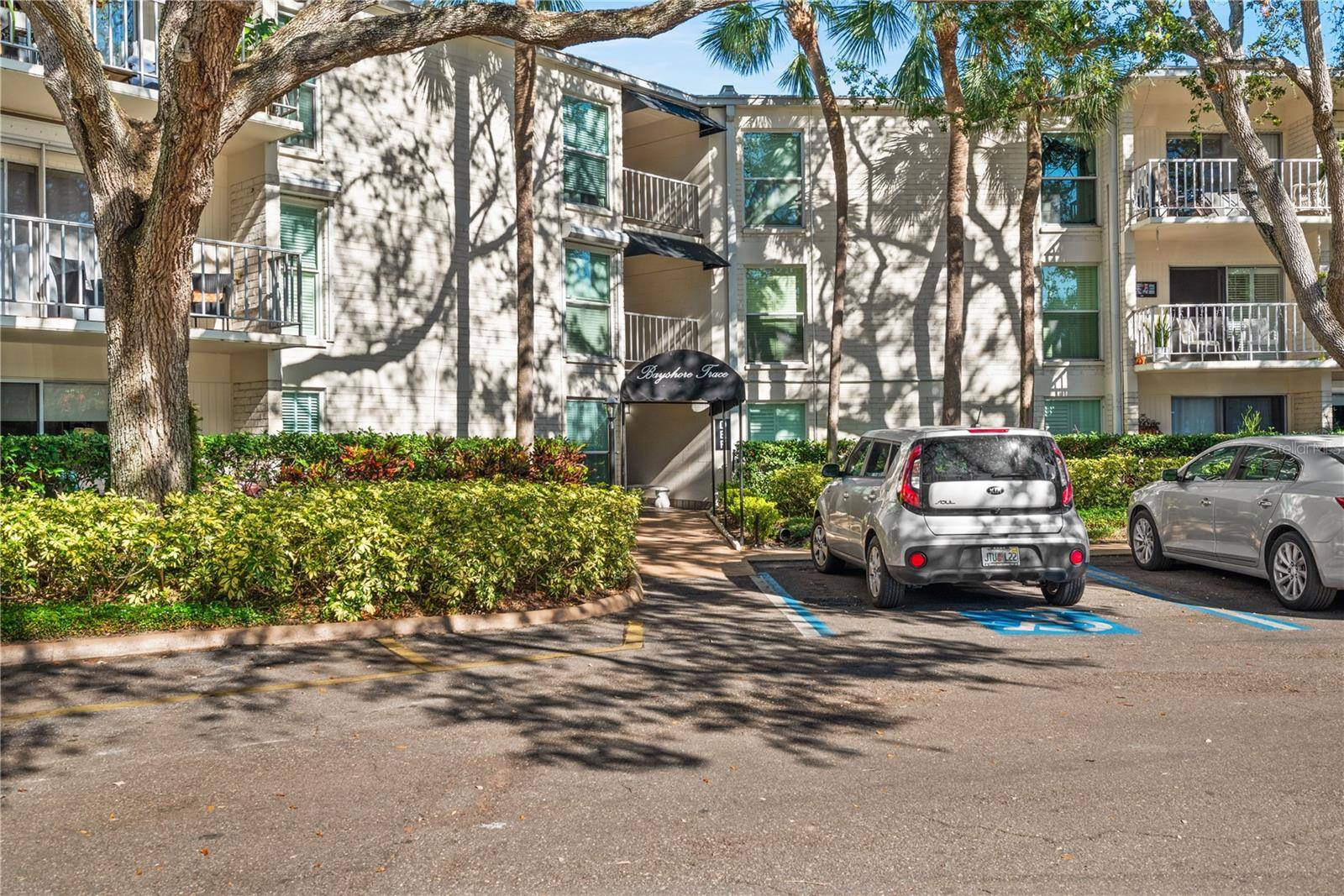 3325 BAYSHORE BLVD #D21, Tampa, FL 33629