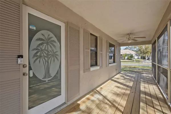 Tarpon Springs, FL 34689,1321 RIVERSIDE DR