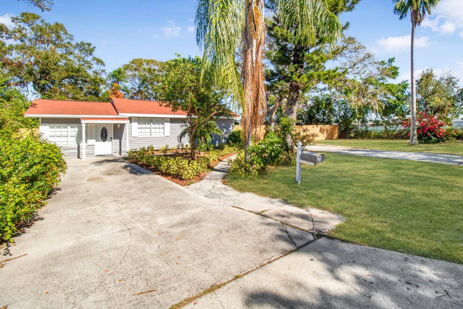 504 13TH AVE NW, Largo, FL 33770