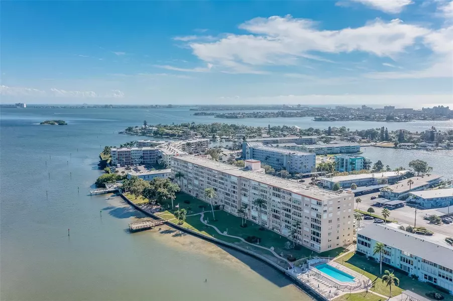 1847 SHORE DR S #509, South Pasadena, FL 33707