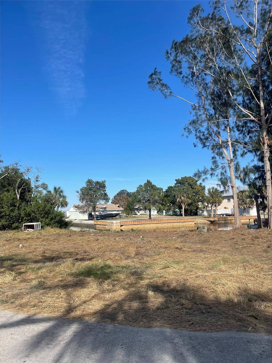 Hudson, FL 34667,0 MCCRAY DR
