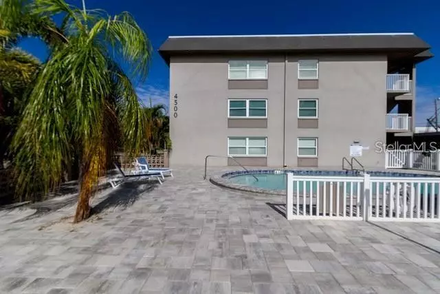 St Petersburg, FL 33711,4500 37TH ST S #27