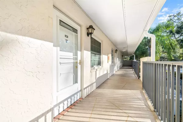 Dunedin, FL 34698,820 PATRICIA AVE #207