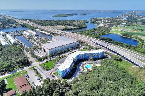 St Petersburg, FL 33712,3315 58TH AVE S #210