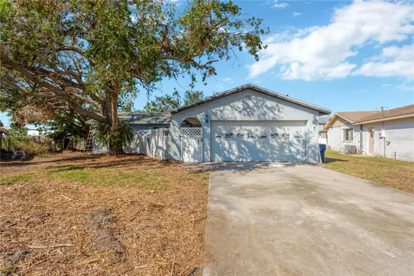 2416 16TH ST W, Palmetto, FL 34221