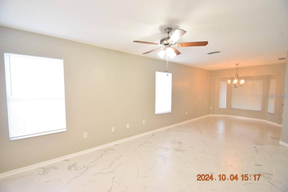 Seffner, FL 33584,504 MAPLE POINTE DR