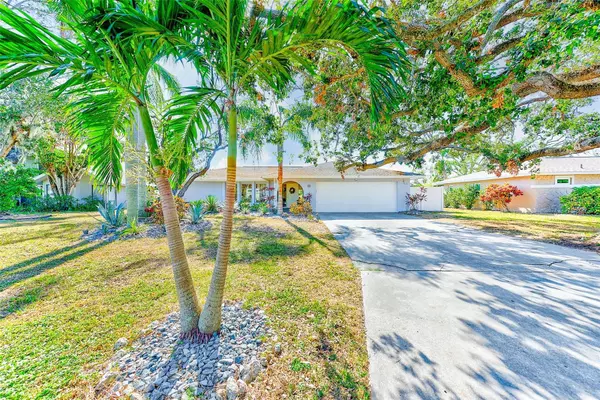 Sarasota, FL 34232,320 MIMOSA CIR