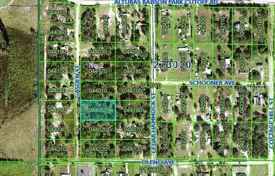 GASDEN ST, Lake Wales, FL 33859