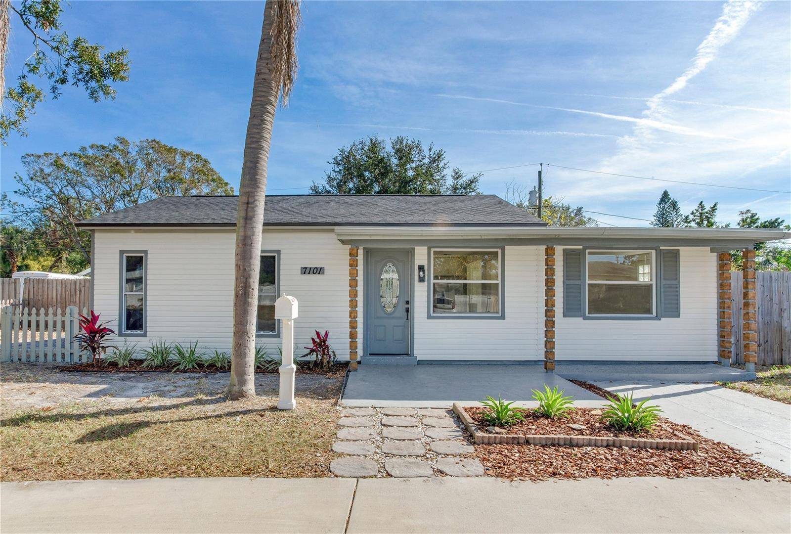 7101 14TH ST N, St Petersburg, FL 33702