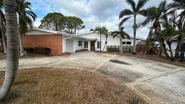 719 59TH AVE, St Pete Beach, FL 33706