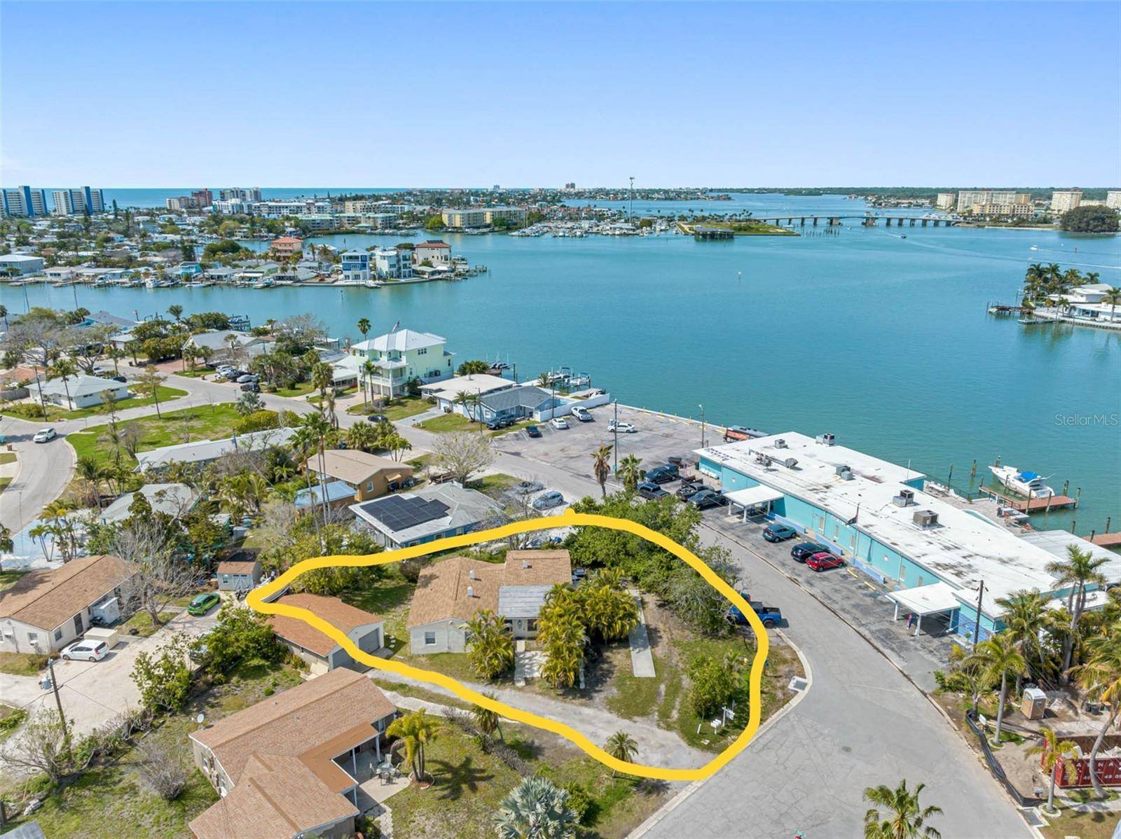 14200 E PARSLEY DR, Madeira Beach, FL 33708