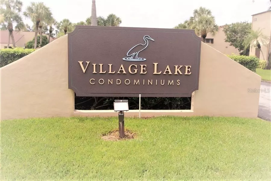 782 VILLAGE LAKE TER N #107, St Petersburg, FL 33716