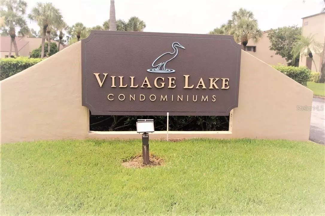 Saint Petersburg, FL 33716,782 VILLAGE LAKE TER N #107