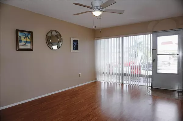 Holiday, FL 34691,4337 TAHITIAN GARDENS CIR #B