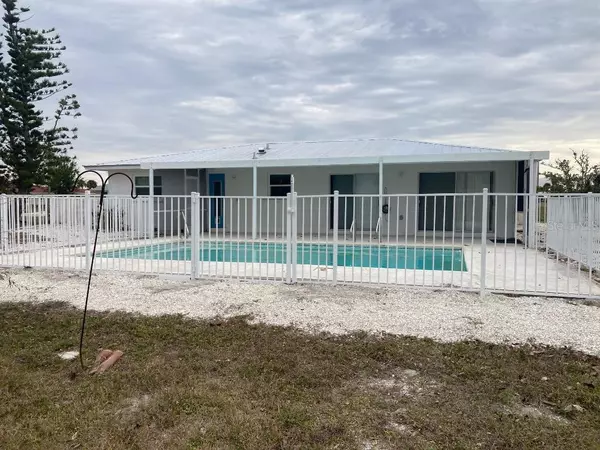 Rotonda West, FL 33947,87 ROTONDA CIR