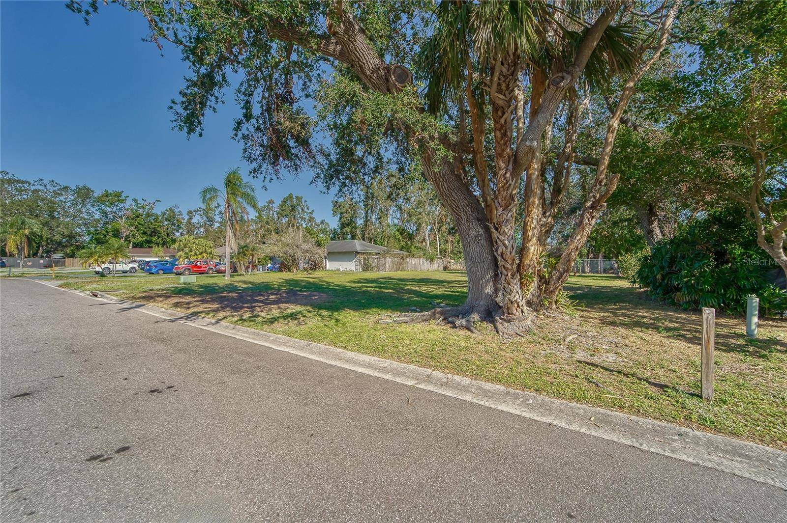 Sarasota, FL 34243,7017 13TH ST E