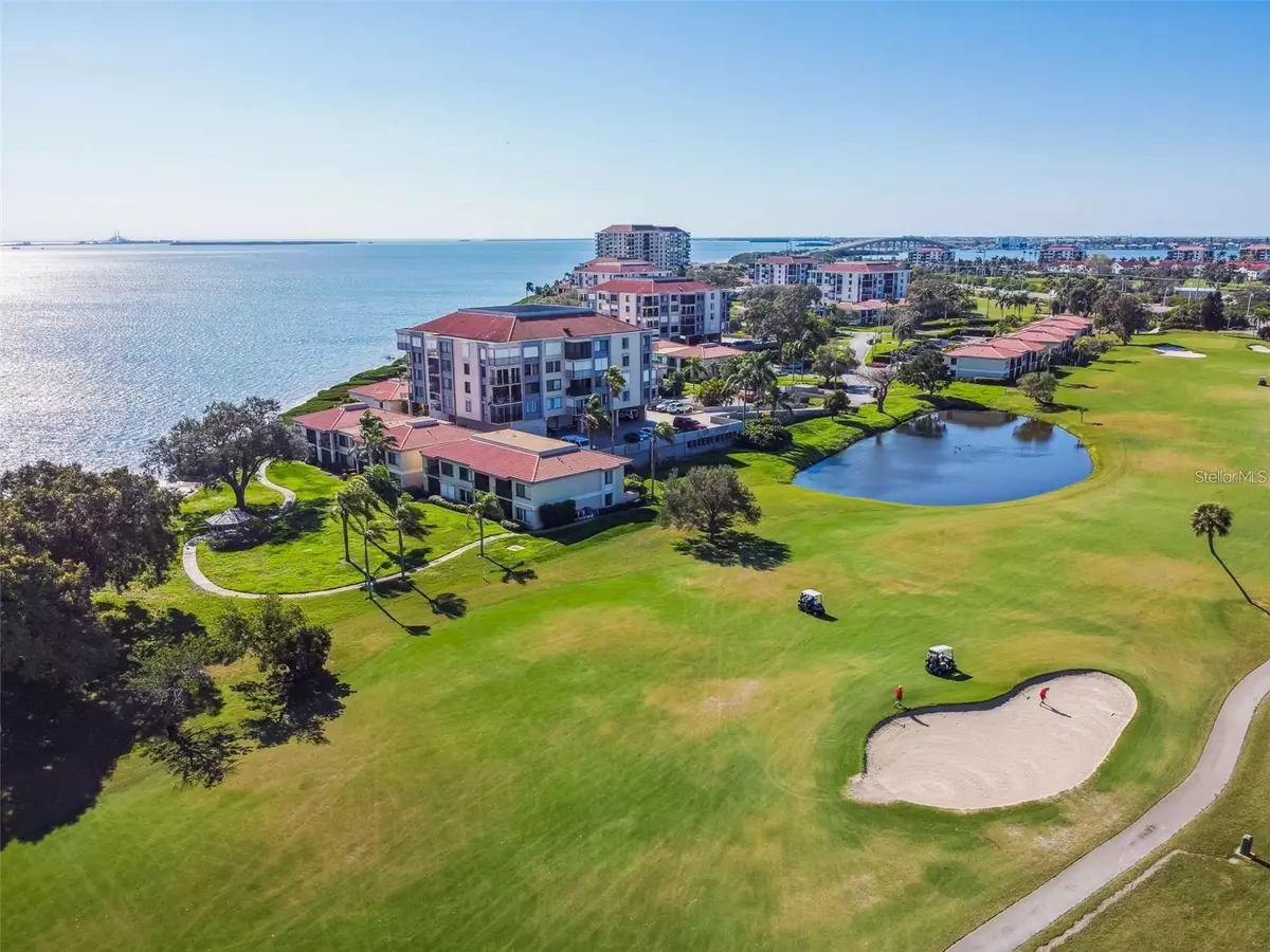 St Petersburg, FL 33715,6104 PALMA DEL MAR BLVD S #301