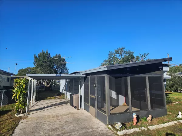 Zephyrhills, FL 33542,6349 NEW YORK ST