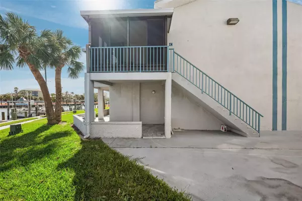 Madeira Beach, FL 33708,345 MEDALLION BLVD #C