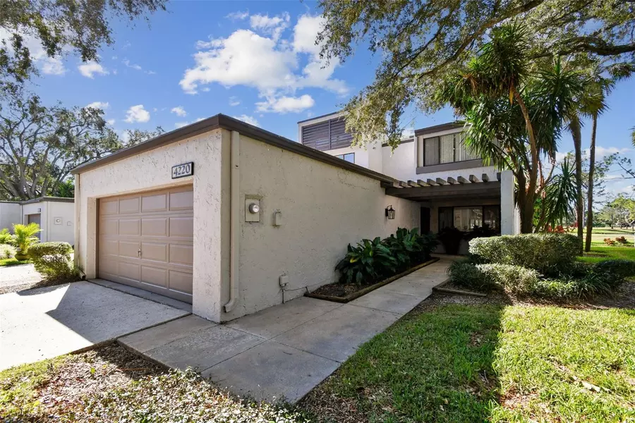 4220 FAIRWAY RUN #0, Tampa, FL 33618