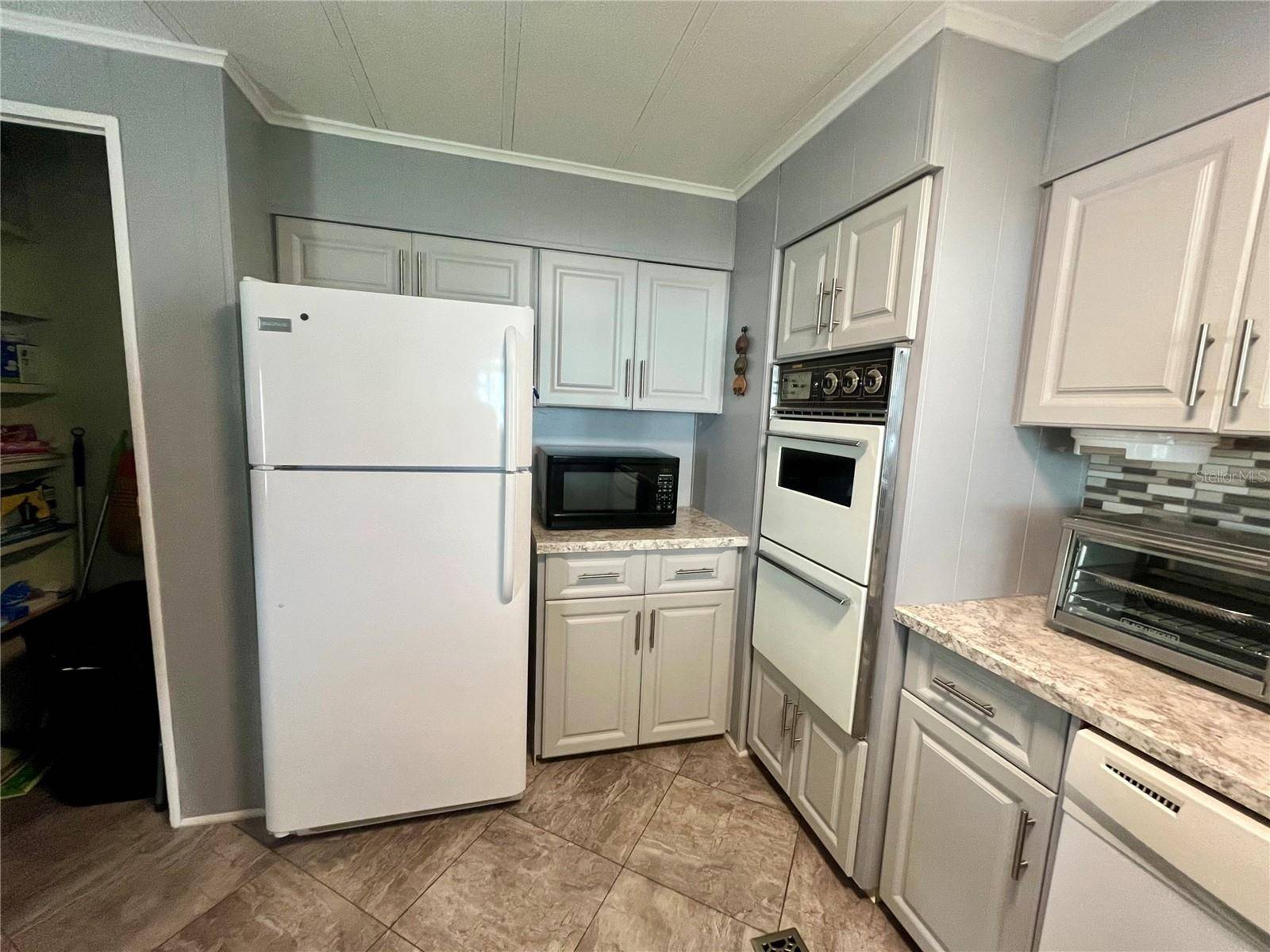 Palm Harbor, FL 34684,160 HICKORY GATE DR