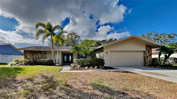 3000 CLUBHOUSE DR W, Clearwater, FL 33761