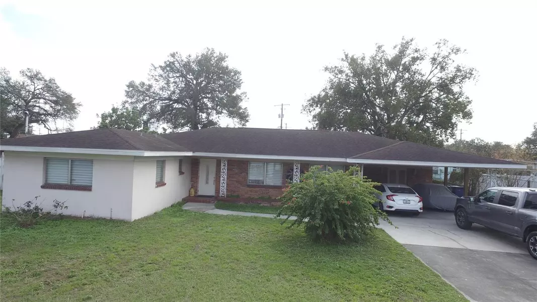 2910 W COMANCHE AVE, Tampa, FL 33614