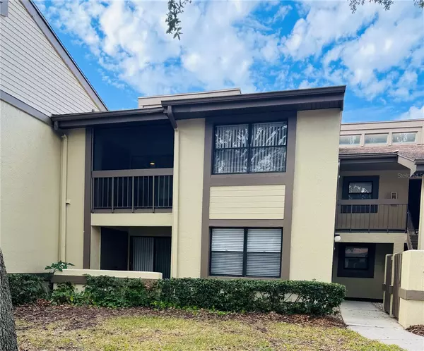 325 WOODLAKE WYNDE #325, Oldsmar, FL 34677