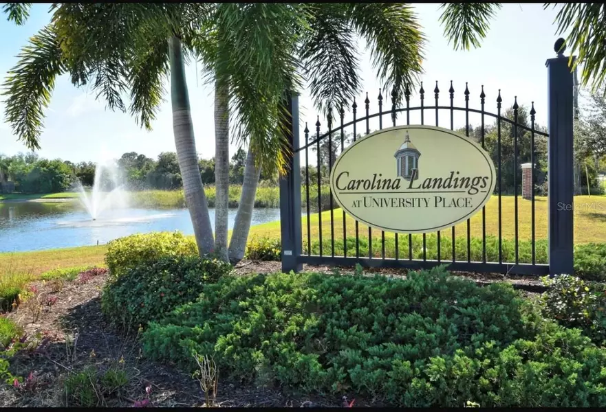 7755 PLANTATION CIR, University Park, FL 34201