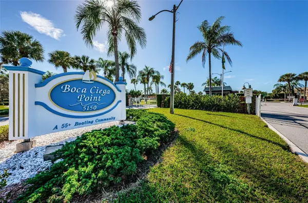 Saint Petersburg, FL 33708,390 BOCA CIEGA POINT BLVD S