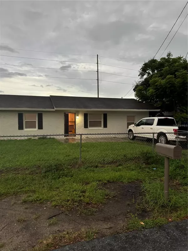 14802 STATE ST, Dade City, FL 33523