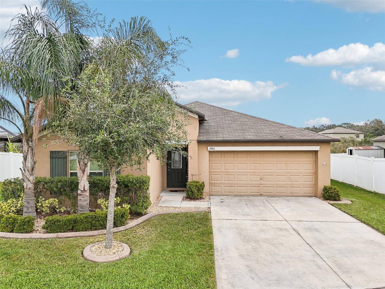 2964 MOULDEN HOLLOW DR, Zephyrhills, FL 33540