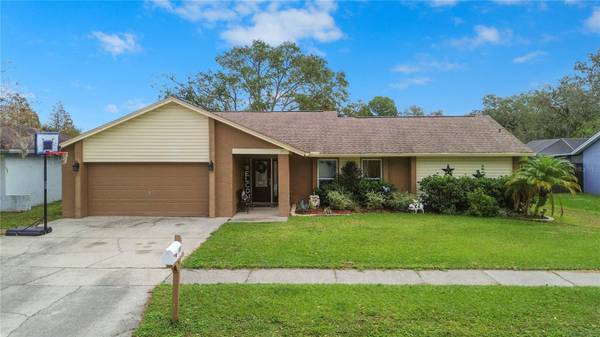 1307 WINDJAMMER PL, Valrico, FL 33594