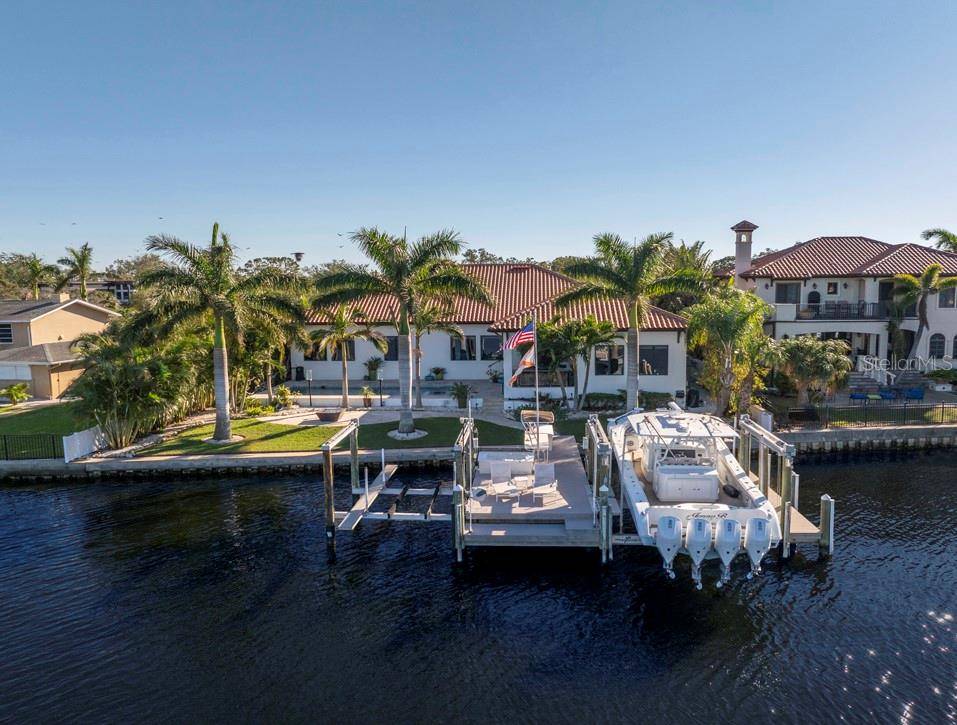 St Petersburg, FL 33704,751 34TH AVE NE