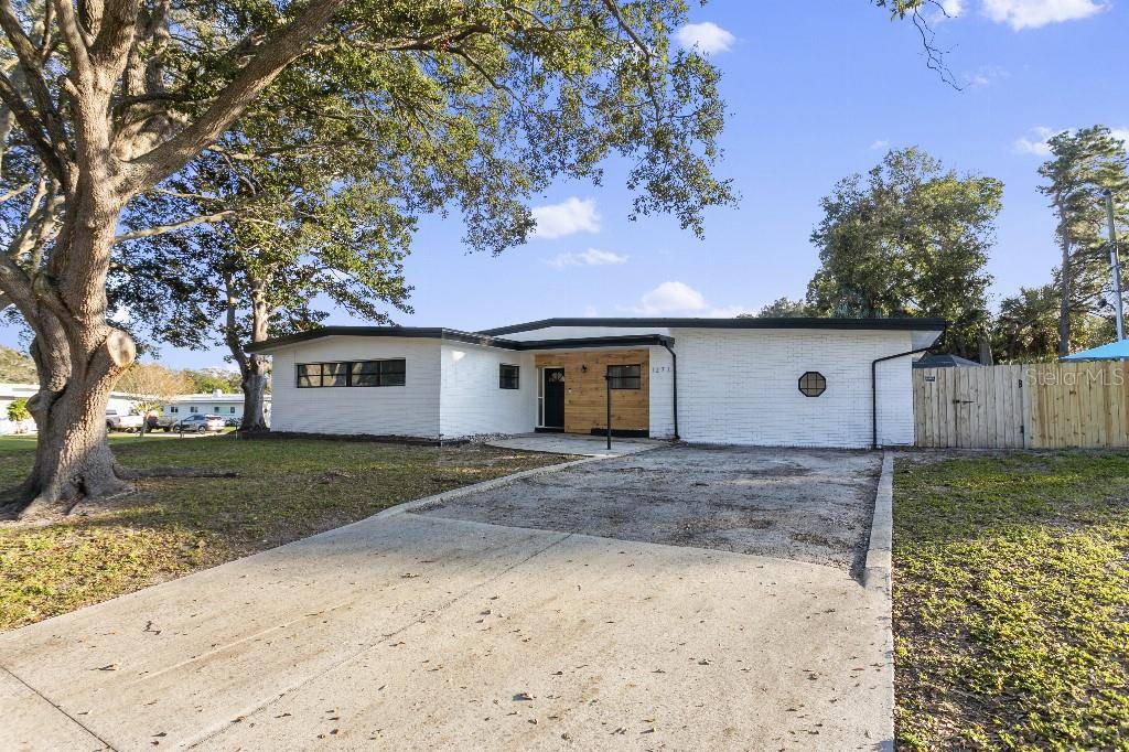 1271 WOODLAWN ST, Clearwater, FL 33756