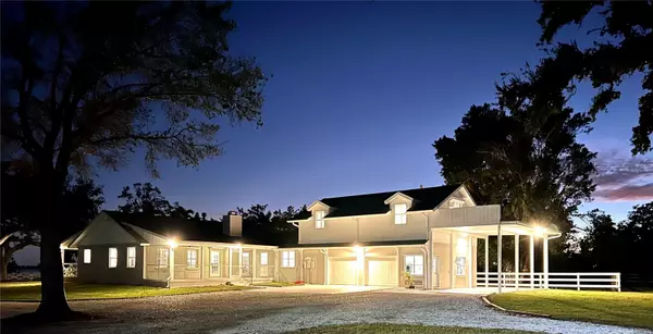 Terra Ceia, FL 34250,724 BAYSHORE DR