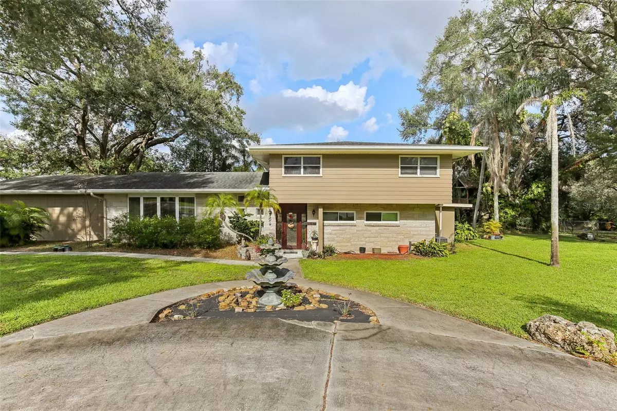 Lakeland, FL 33813,1614 KING JAMES CT